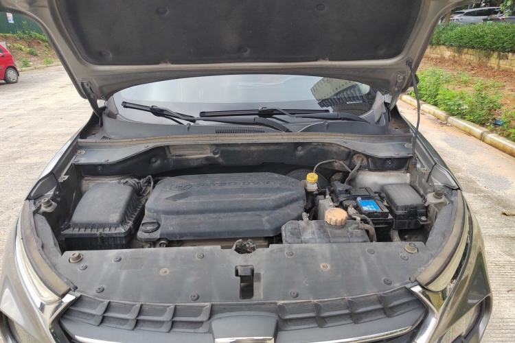 Used Baojun 510 2017 1.5L Manual Luxury Model Engine Bay