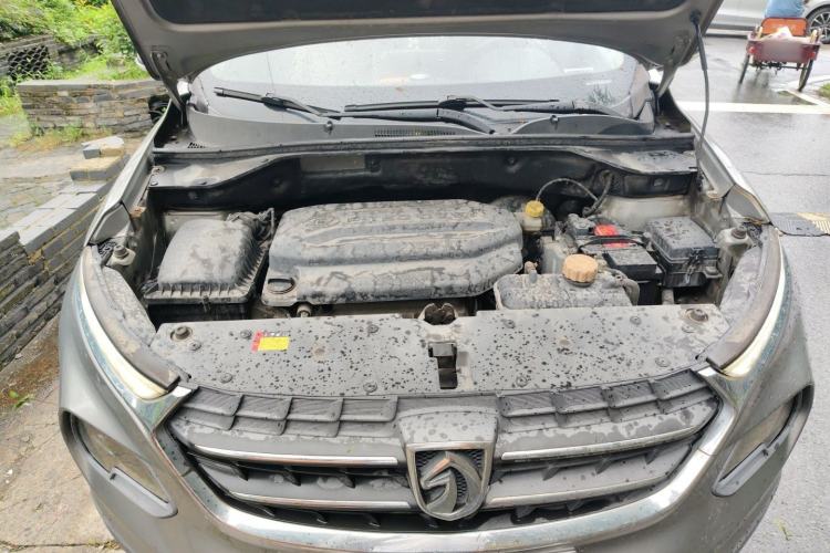 Used Baojun 510 2017 1.5L Manual Luxury Model Engine Bay