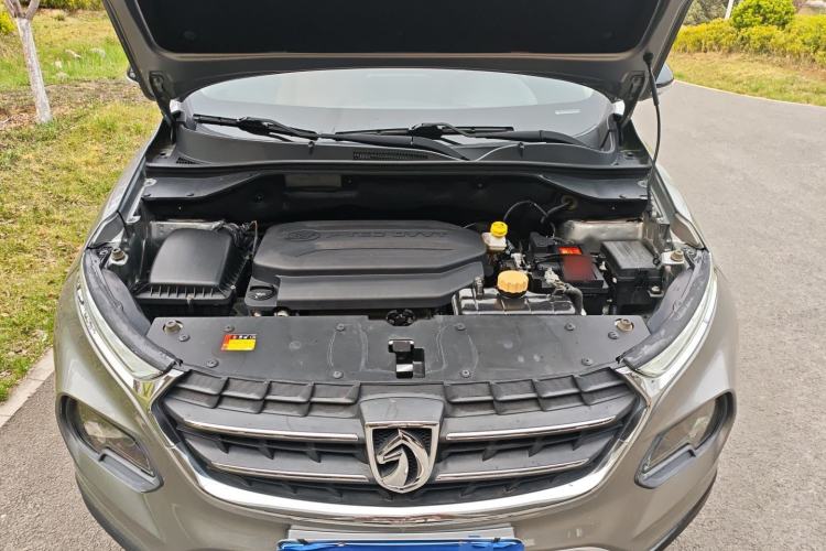 Used Baojun 510 2017 1.5L Automatic Luxury Model Engine Bay