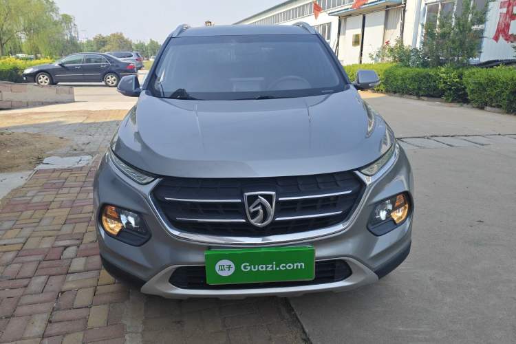 Used Baojun 510 2017 1.5L Manual Fashion Model Exterior 1