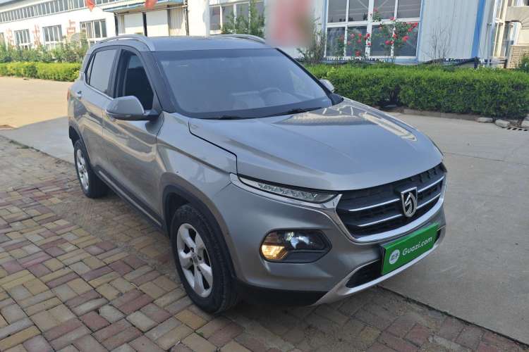Used Baojun 510 2017 1.5L Manual Fashion Model Exterior 2