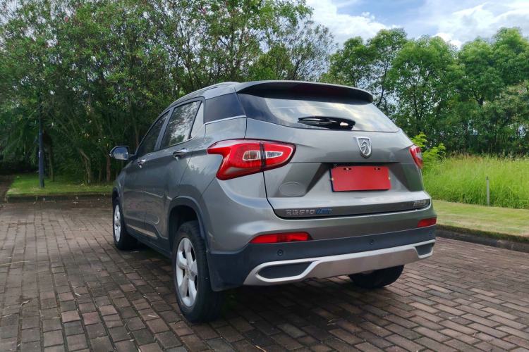 Used Baojun 510 2017 1.5L Automatic Fashion Model Exterior 3