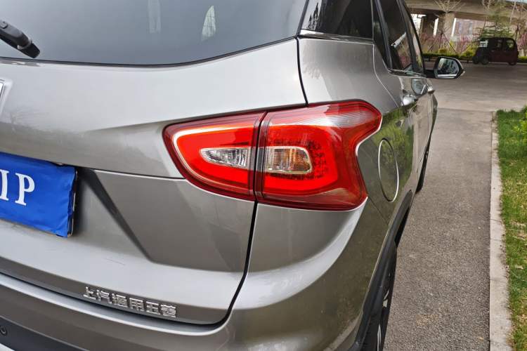 Used Baojun 510 2017 1.5L Automatic Luxury Model Exterior 3