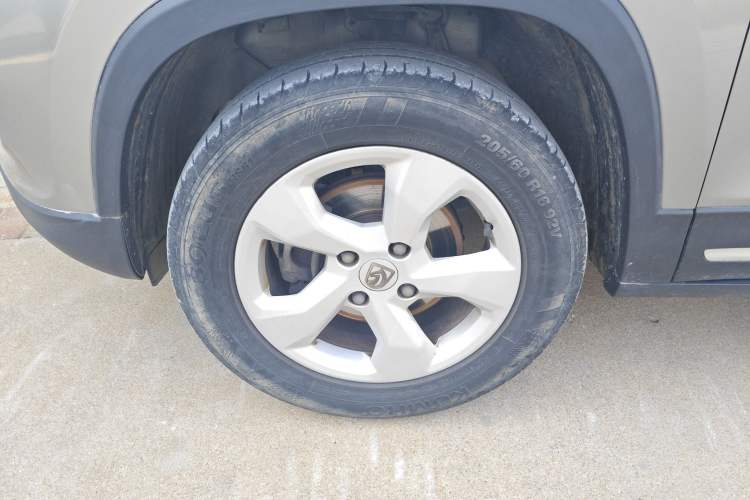 Used Baojun 510 2017 1.5L Manual Fashion Model Exterior 7