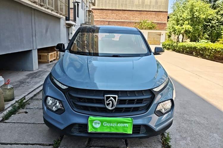 Used Baojun 510 2017 1.5L manual Comfort trim Front