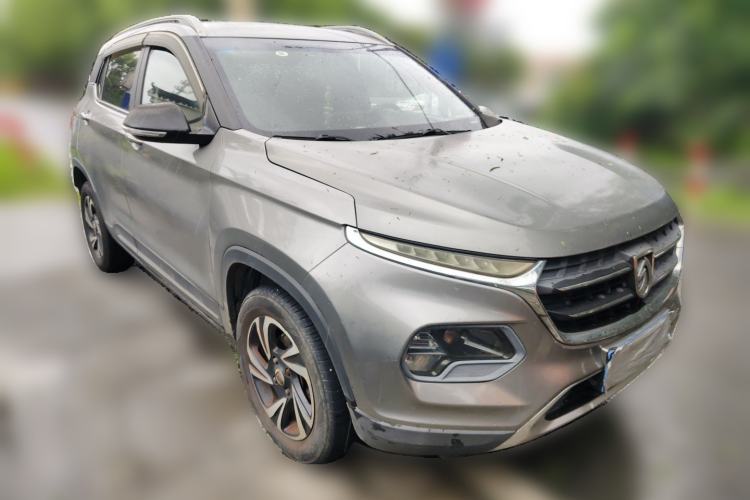 Used Baojun 510 2017 1.5L Manual Luxury Model Front Right 45 Deg