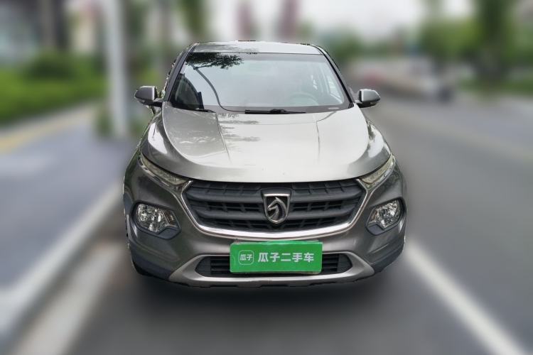 Used Baojun 510 2017 1.5L manual Comfort trim Front