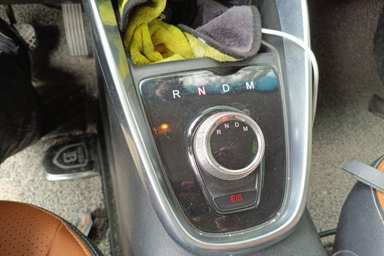 Used Baojun 510 2017 1.5L Automatic Luxury Model Gear Lever