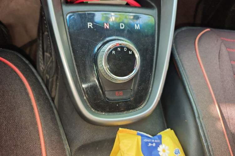 Used Baojun 510 2017 1.5L Automatic Fashion Model Gear Lever