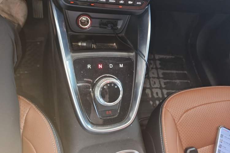 Used Baojun 510 2017 1.5L Automatic Luxury Model Gear Lever