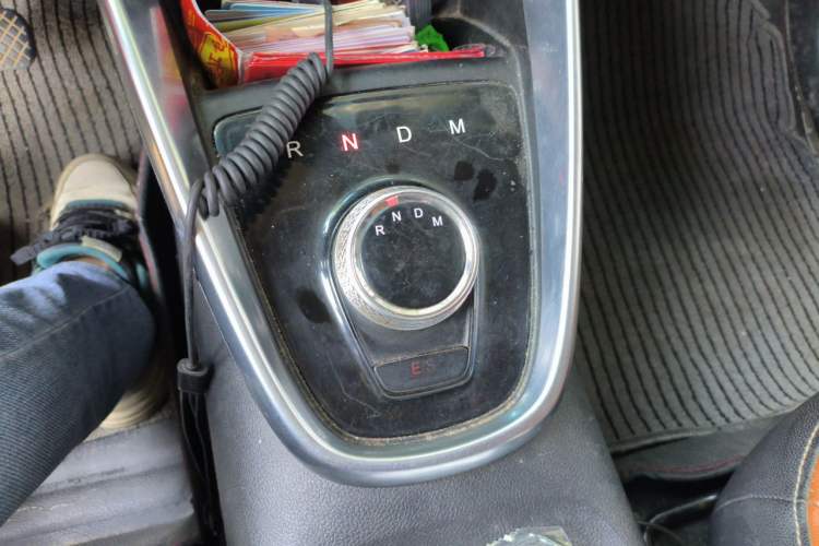 Used Baojun 510 2017 1.5L Automatic Luxury Model Gear Lever