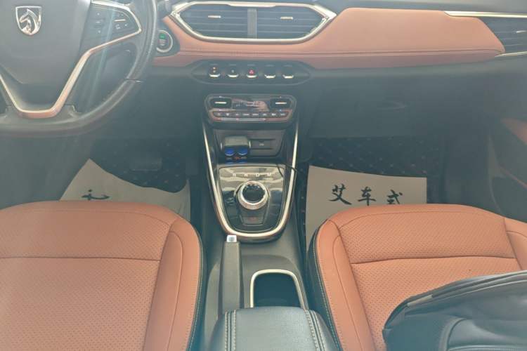 Used Baojun 510 2017 1.5L Automatic Luxury Model Gear Lever