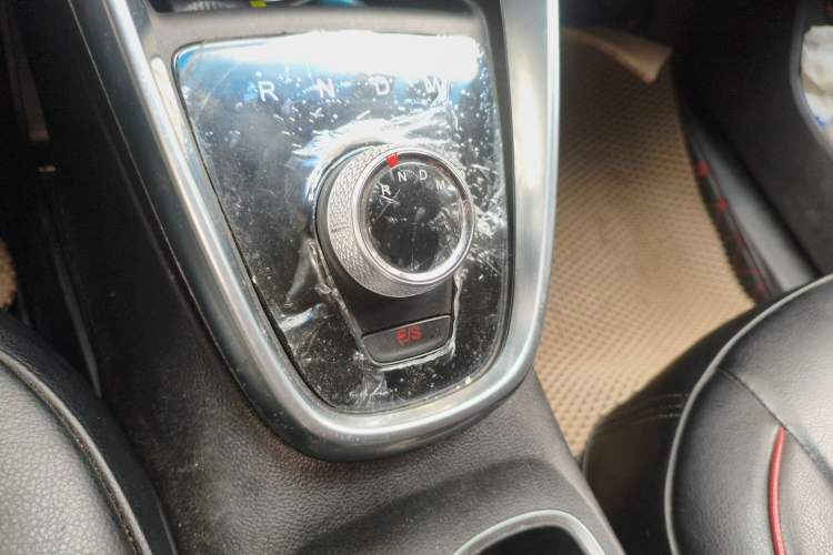 Used Baojun 510 2017 1.5L Automatic Luxury Model Gear Lever