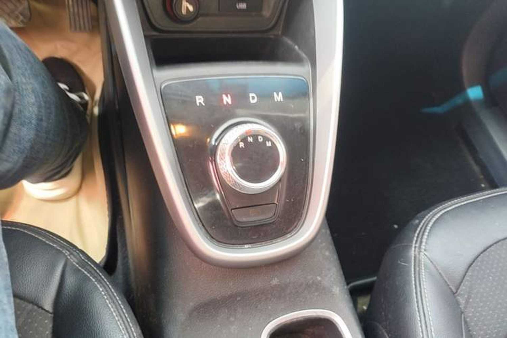 Used Baojun 510 2017 1.5L Automatic Fashion Model Gear Lever