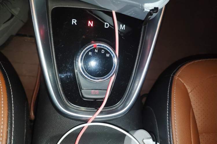 Used Baojun 510 2017 1.5L Automatic Luxury Model Gear Lever