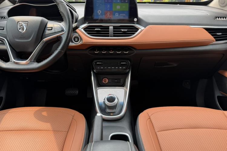 Used Baojun 510 2017 1.5L Automatic Luxury Model Gear Lever