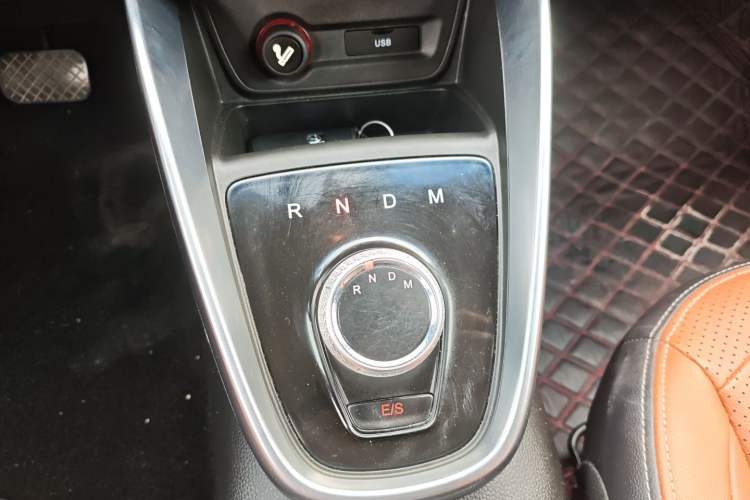 Used Baojun 510 2017 1.5L Automatic Luxury Model Gear Lever