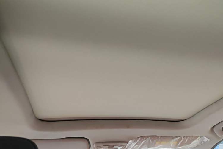 Used Baojun 510 2017 1.5L Manual Luxury Model Headliner