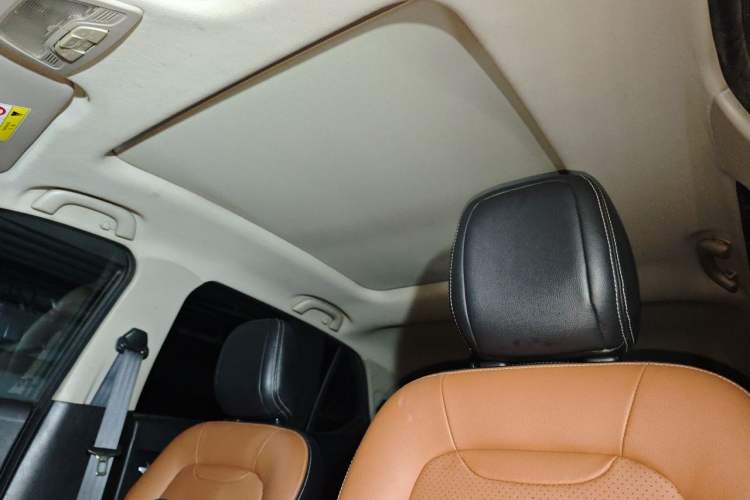 Used Baojun 510 2017 1.5L Automatic Luxury Model Headliner