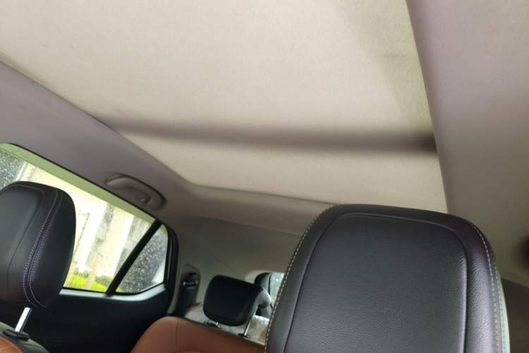 Used Baojun 510 2017 1.5L Manual Luxury Model Headliner