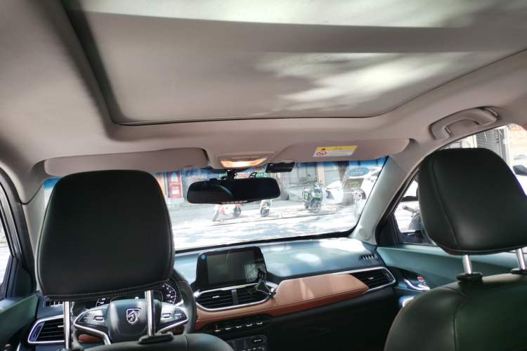 Used Baojun 510 2017 1.5L Manual Luxury Model Headliner