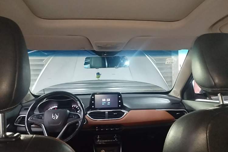 Used Baojun 510 2017 1.5L Automatic Luxury Model Headliner