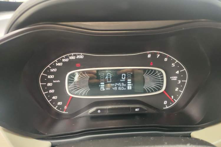 Used Baojun 510 2017 1.5L manual Comfort trim Instrument Cluster