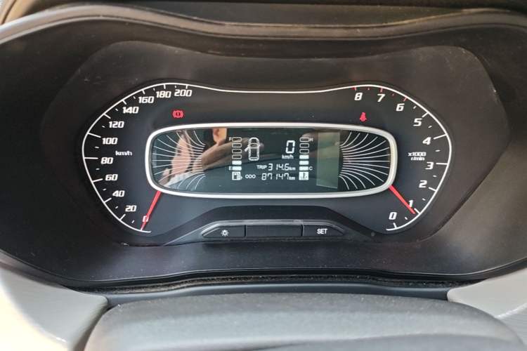 Used Baojun 510 2017 1.5L manual Comfort trim Instrument Cluster