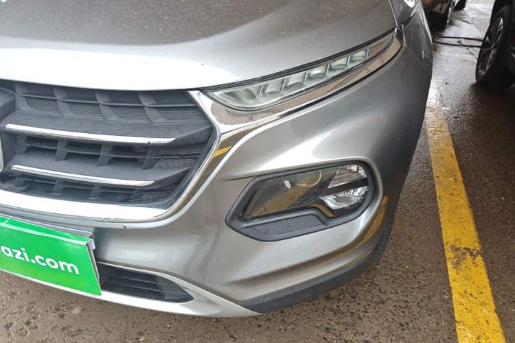 Used Baojun 510 2017 1.5L Automatic Luxury Model Left Front Headlight