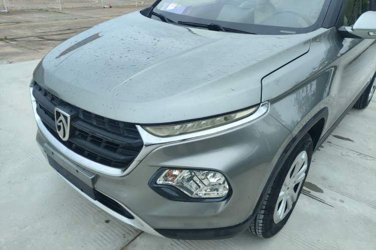 Used Baojun 510 2017 1.5L manual Comfort trim Left Front Headlight