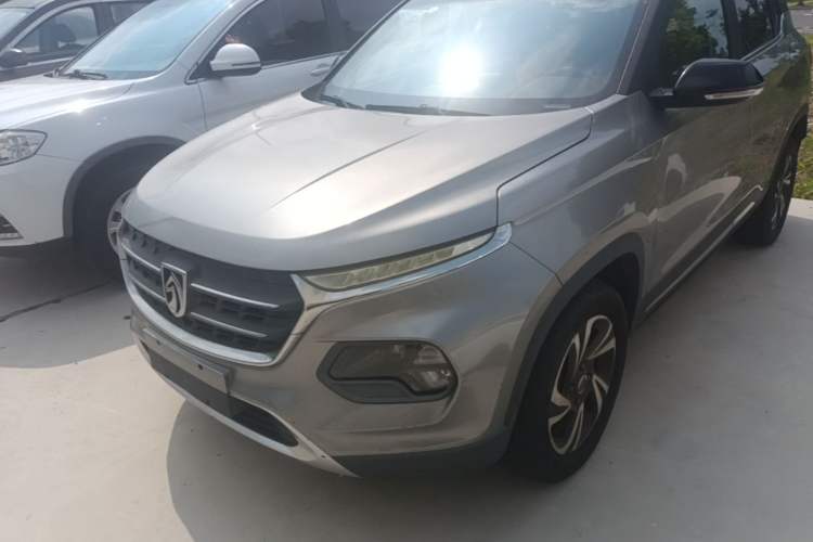 Used Baojun 510 2017 1.5L Automatic Luxury Model Left Front Headlight