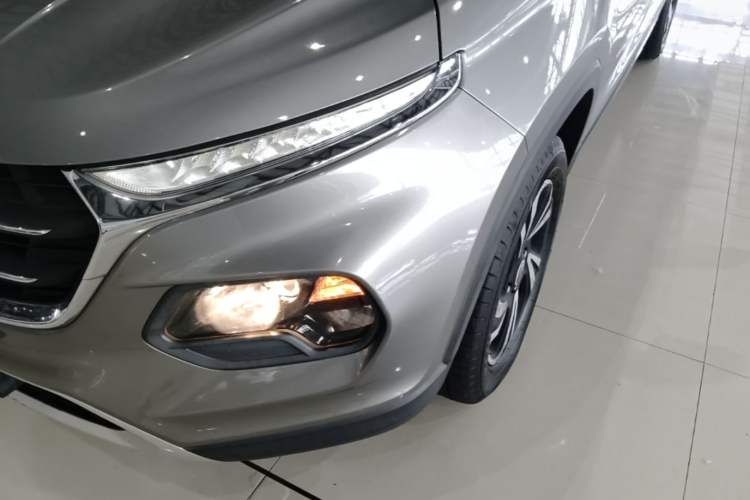 Used Baojun 510 2017 1.5L Automatic Luxury Model Left Front Headlight