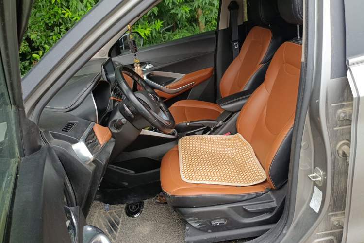 Used Baojun 510 2017 1.5L Automatic Luxury Model Left Front Seat