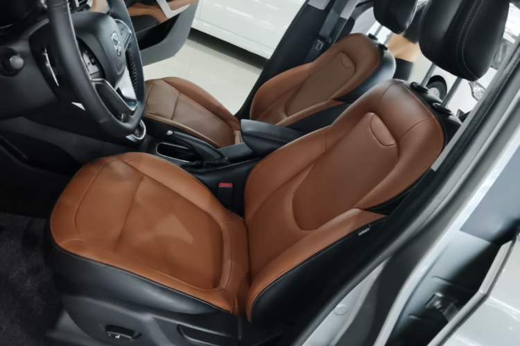 Used Baojun 510 2017 1.5L Automatic Luxury Model Left Front Seat