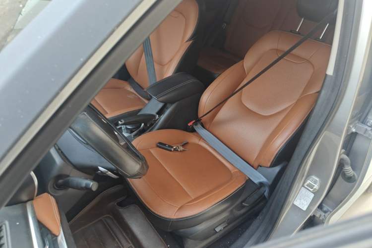 Used Baojun 510 2017 1.5L Automatic Luxury Model Left Front Seat