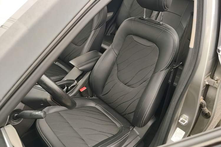 Used Baojun 510 2017 1.5L Manual Fashion Model Left Front Seat