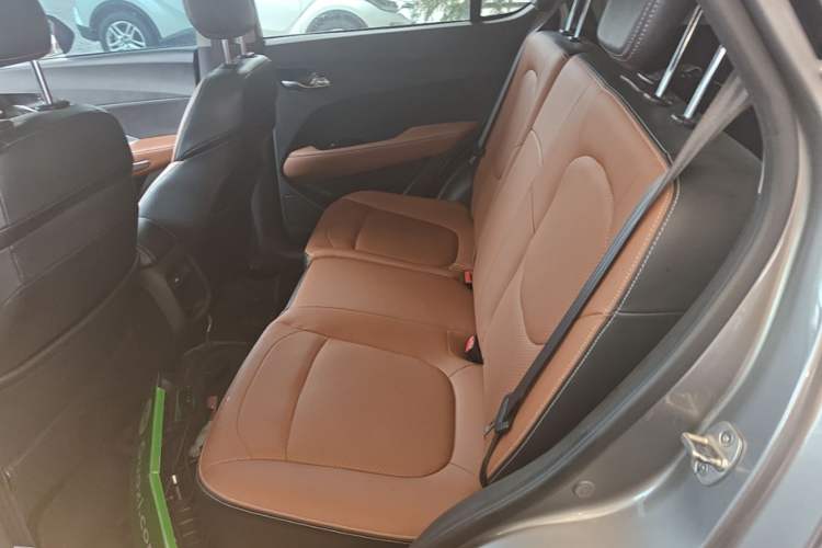 Used Baojun 510 2017 1.5L Automatic Luxury Model Left Rear Seat