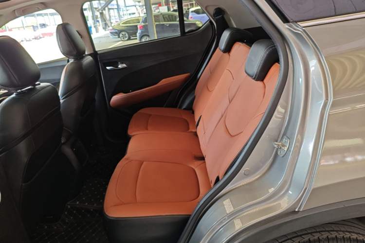 Used Baojun 510 2017 1.5L Automatic Luxury Model Left Rear Seat