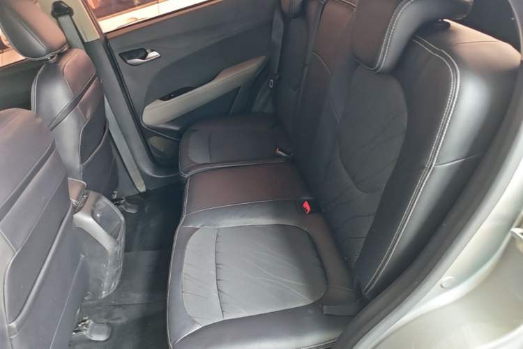 Used Baojun 510 2017 1.5L Automatic Fashion Model Left Rear Seat