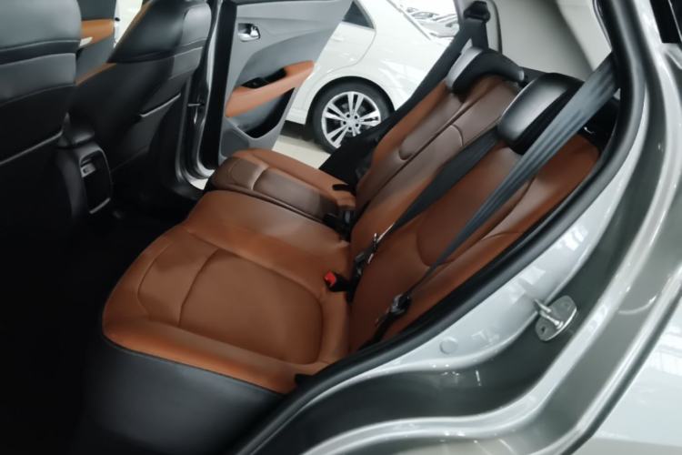 Used Baojun 510 2017 1.5L Automatic Luxury Model Left Rear Seat