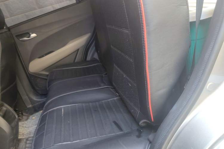 Used Baojun 510 2017 1.5L Manual Fashion Model Left Rear Seat