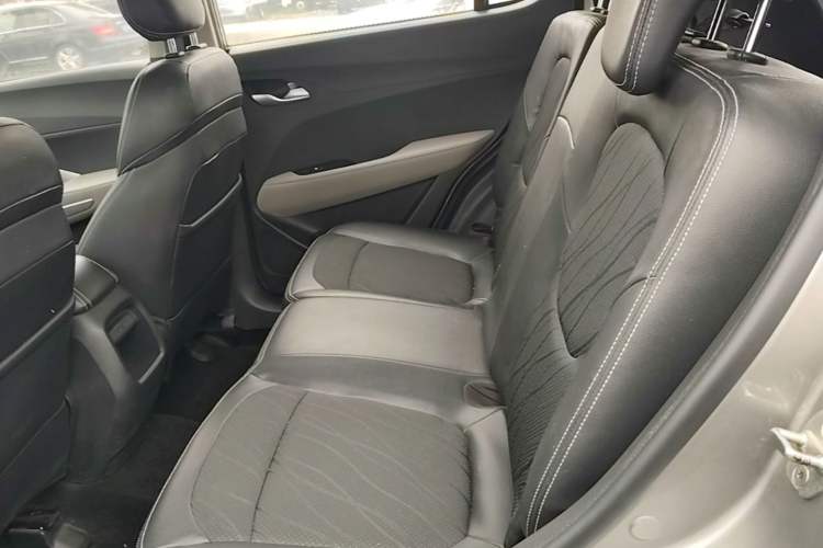 Used Baojun 510 2017 1.5L Manual Fashion Model Left Rear Seat