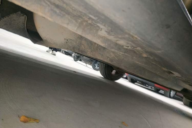 Used Baojun 510 2017 1.5L Automatic Luxury Model Left Side Sill