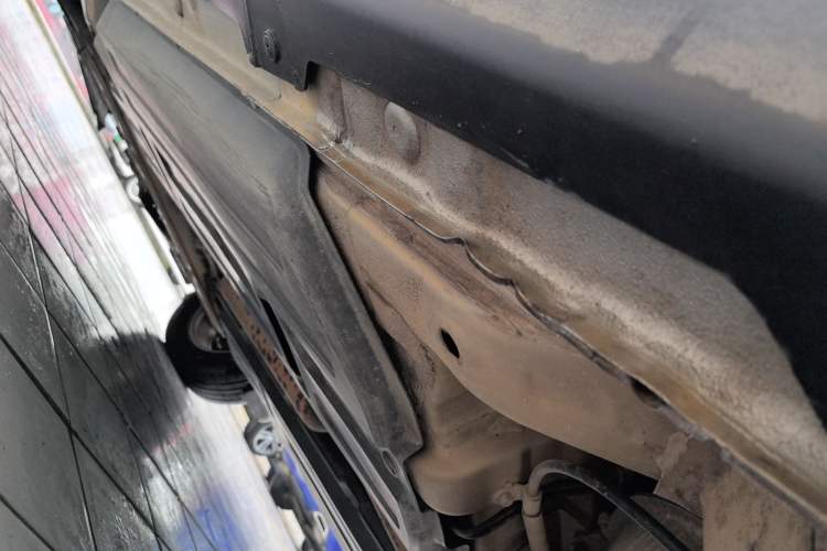 Used Baojun 510 2017 1.5L Automatic Luxury Model Left Side Sill
