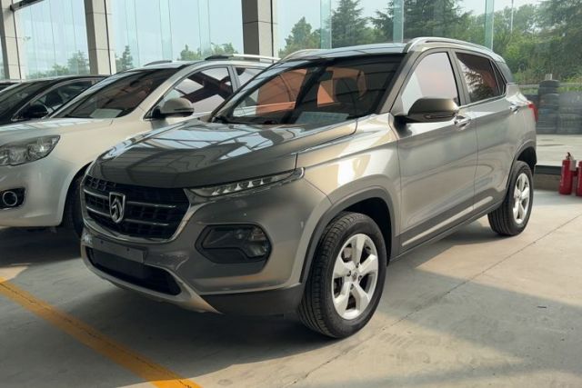 Ojetý Baojun 510 2017 1.5L Automatic Fashion Model