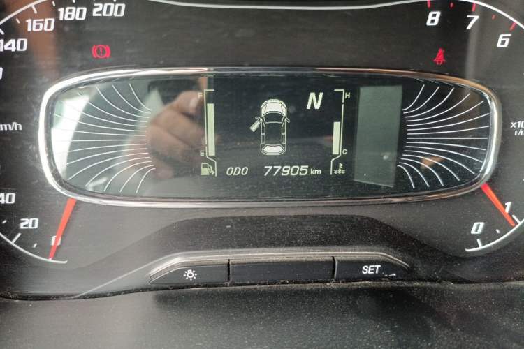 Used Baojun 510 2017 1.5L Automatic Luxury Model Odometer Close Up