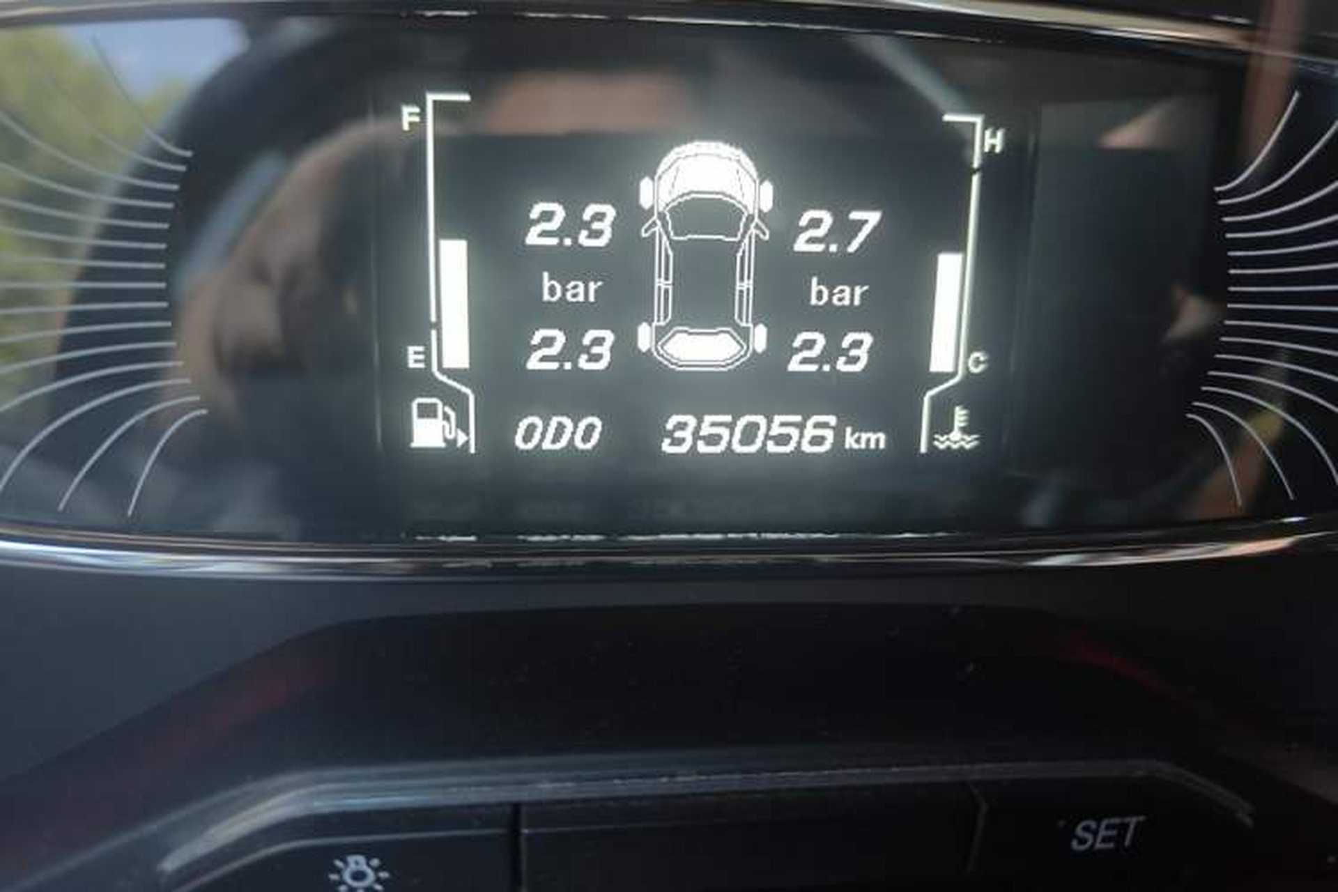 Used Baojun 510 2017 1.5L Manual Luxury Model Odometer Close Up