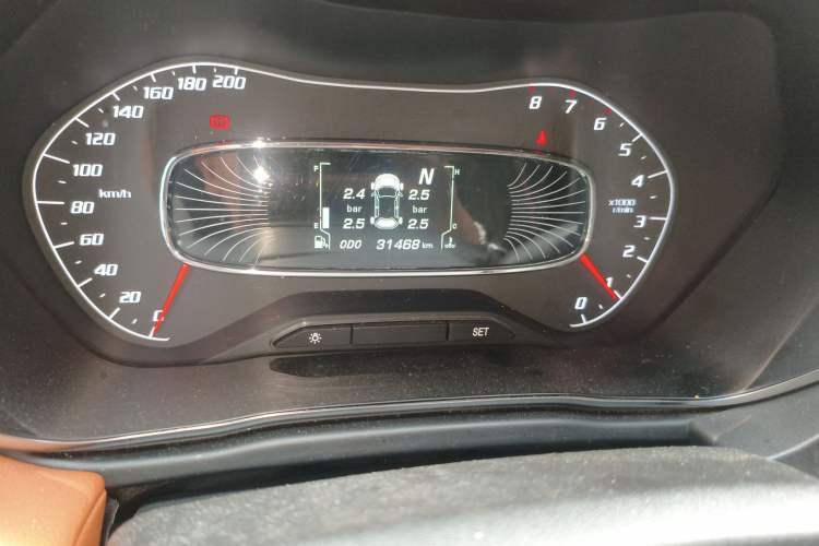 Used Baojun 510 2017 1.5L Automatic Luxury Model Odometer Close Up