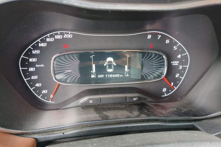 Used Baojun 510 2017 1.5L Manual Luxury Model Odometer Close Up