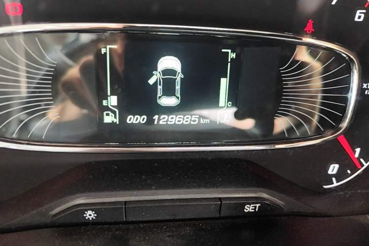 Used Baojun 510 2017 1.5L Manual Fashion Model Odometer Close Up